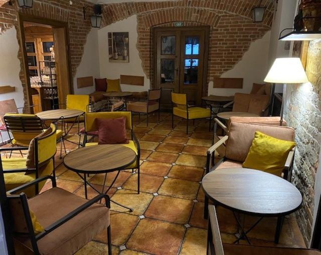 Hotel Via Ironia Vysoké Mýto エクステリア 写真